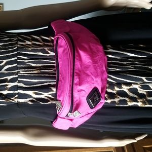 Prudhoe light weight beltbag
